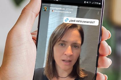 Móvil con influencer