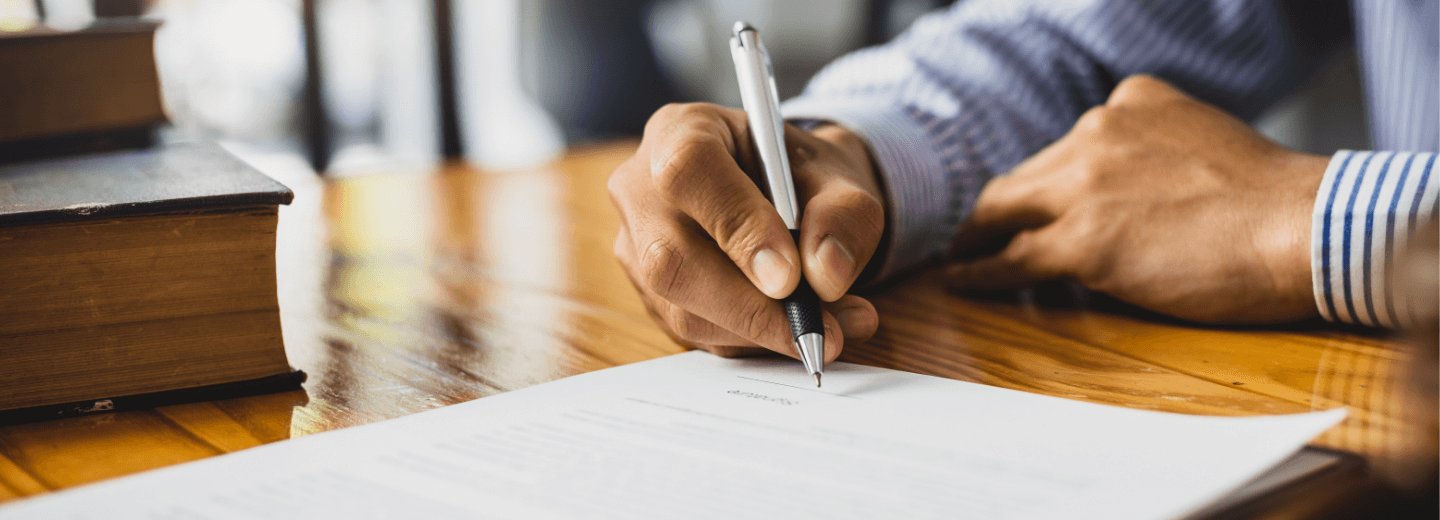 ¿Cómo contratar un seguro de decesos?